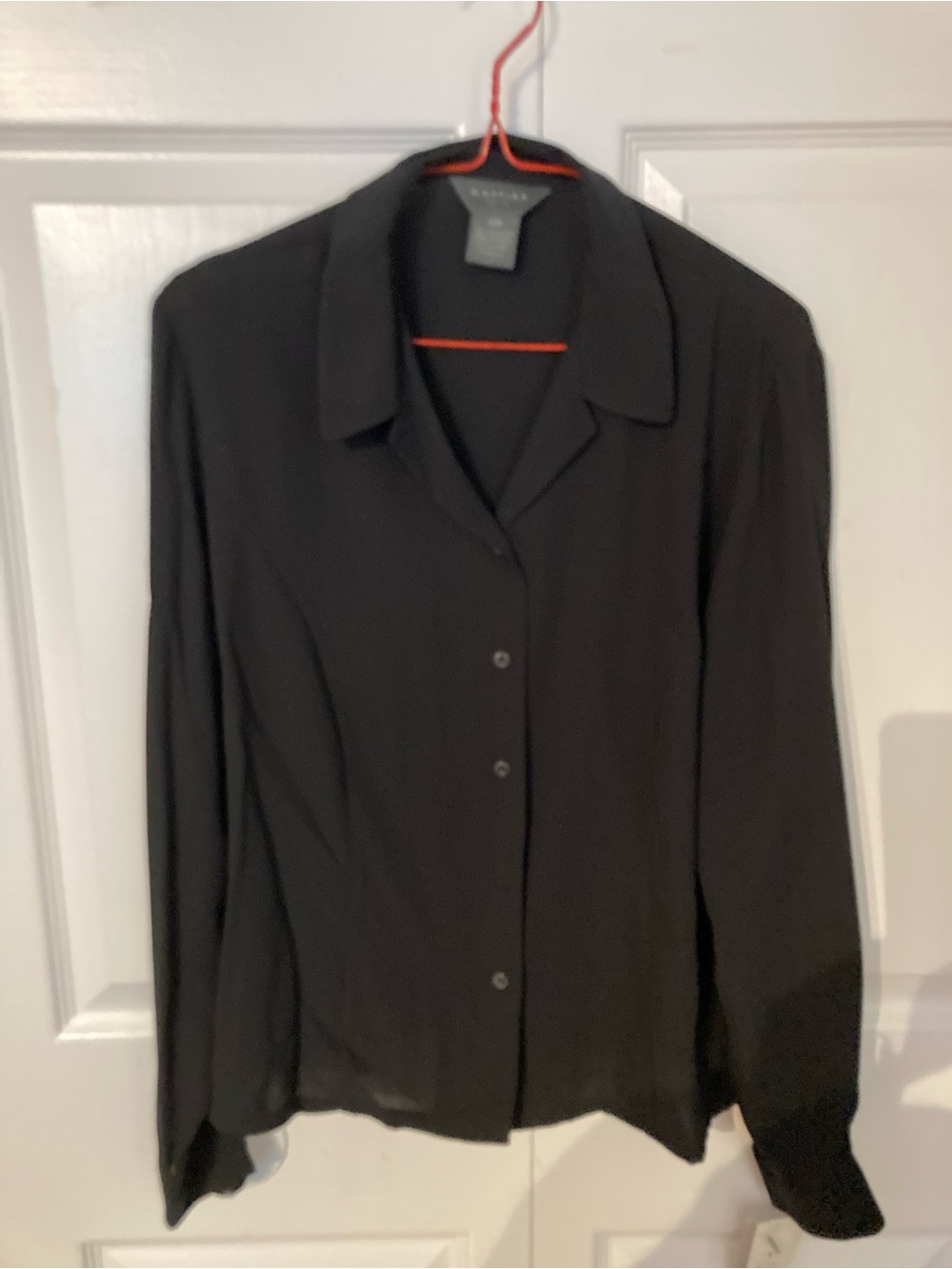 Mantles Black Button-Front Blouse